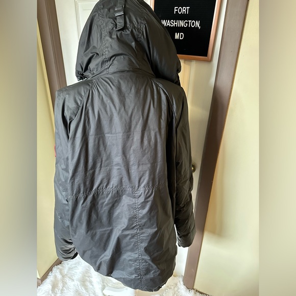 100% Authentic CANADA GOOSE Campden Jacket Sz Small - Picture 4 of 16